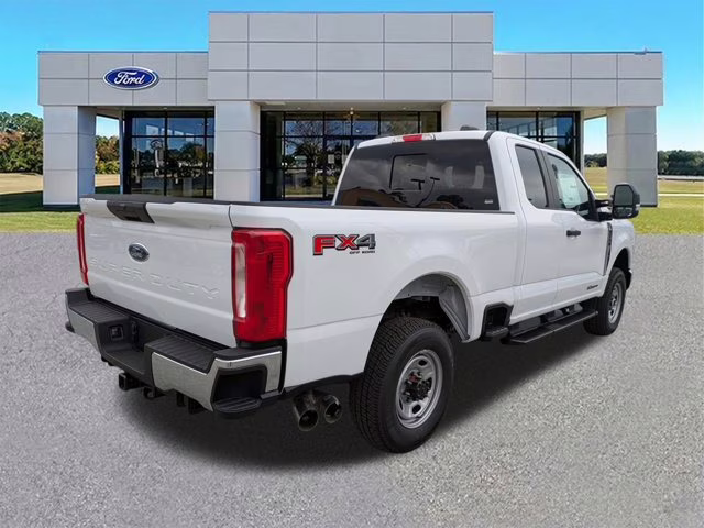 2026 Oxford White Ford Super Duty F-250 SRW XL 4X4 Truck