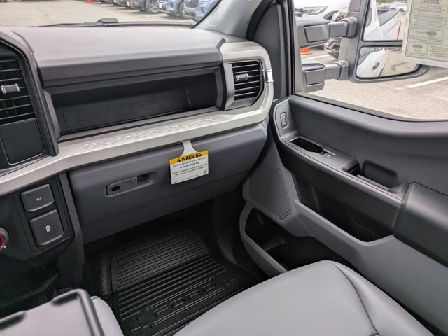 2026 Oxford White Ford Super Duty F-250 SRW XL 4X4 Truck