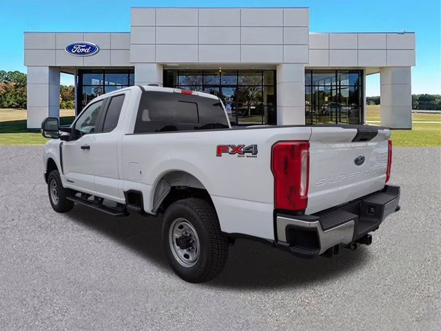 2026 Oxford White Ford Super Duty F-250 SRW XL 4X4 Truck