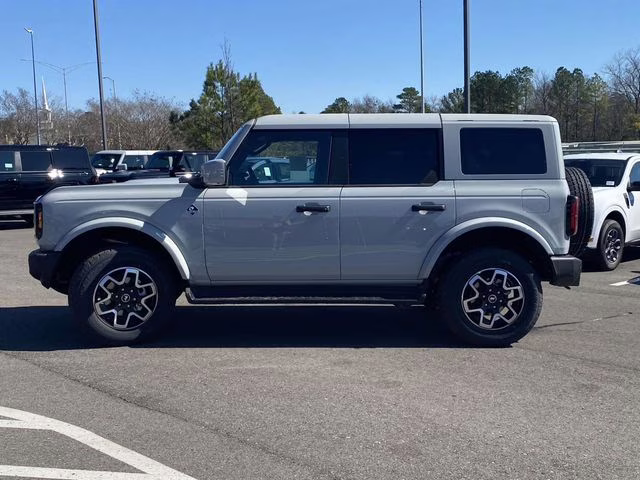 2026 Avalanche Ford Bronco Outer Banks 4X4 SUV
