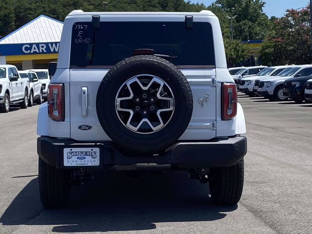 2026 Oxford White Ford Bronco Outer Banks 4X4 SUV