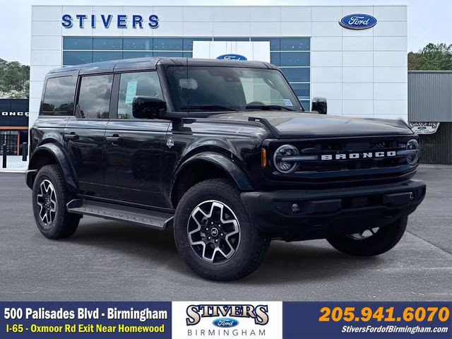2026 Shadow Black Ford Bronco Outer Banks 4X4 SUV