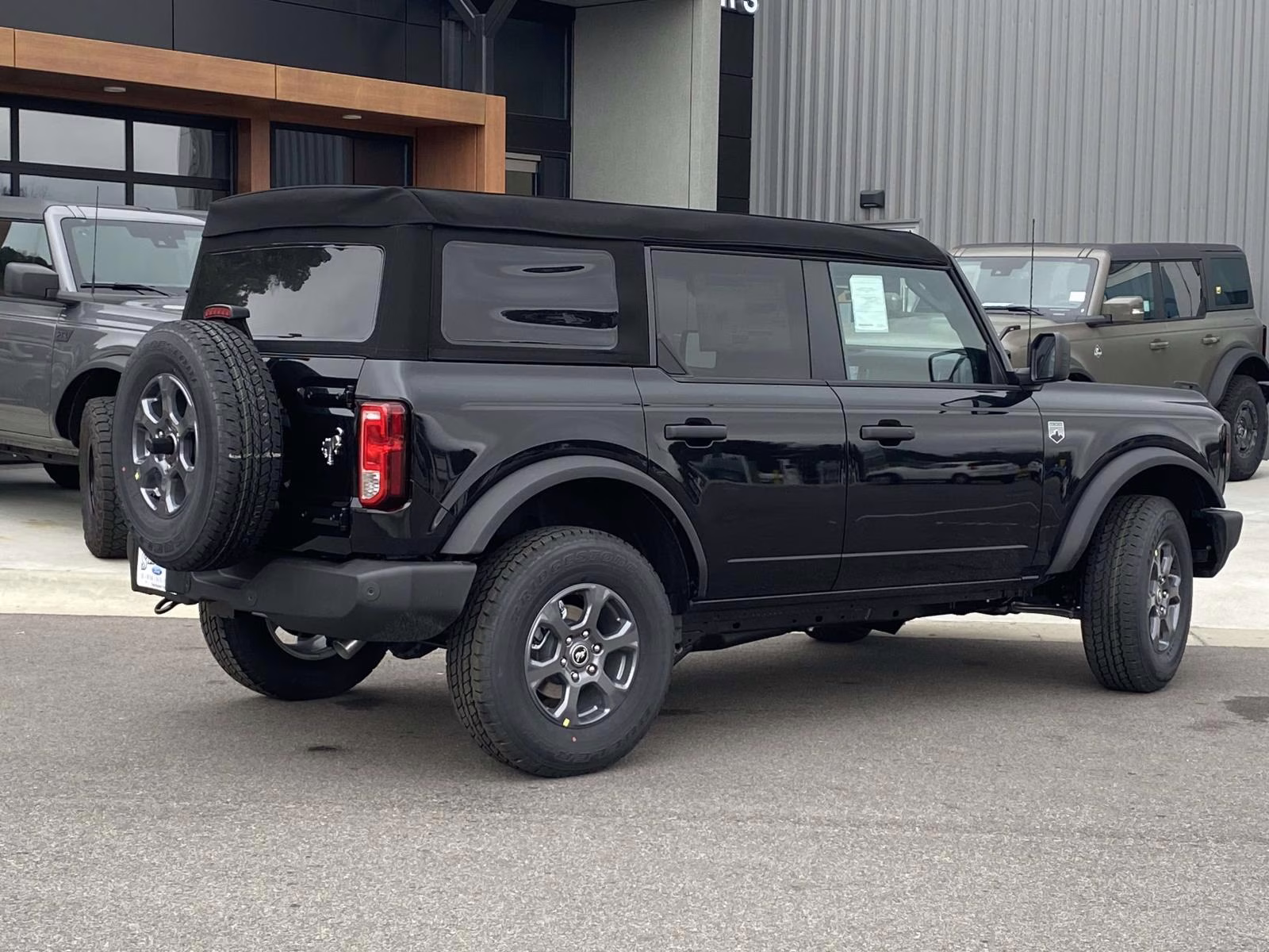 2026 Shadow Black Ford Bronco Big Bend 4X4 SUV