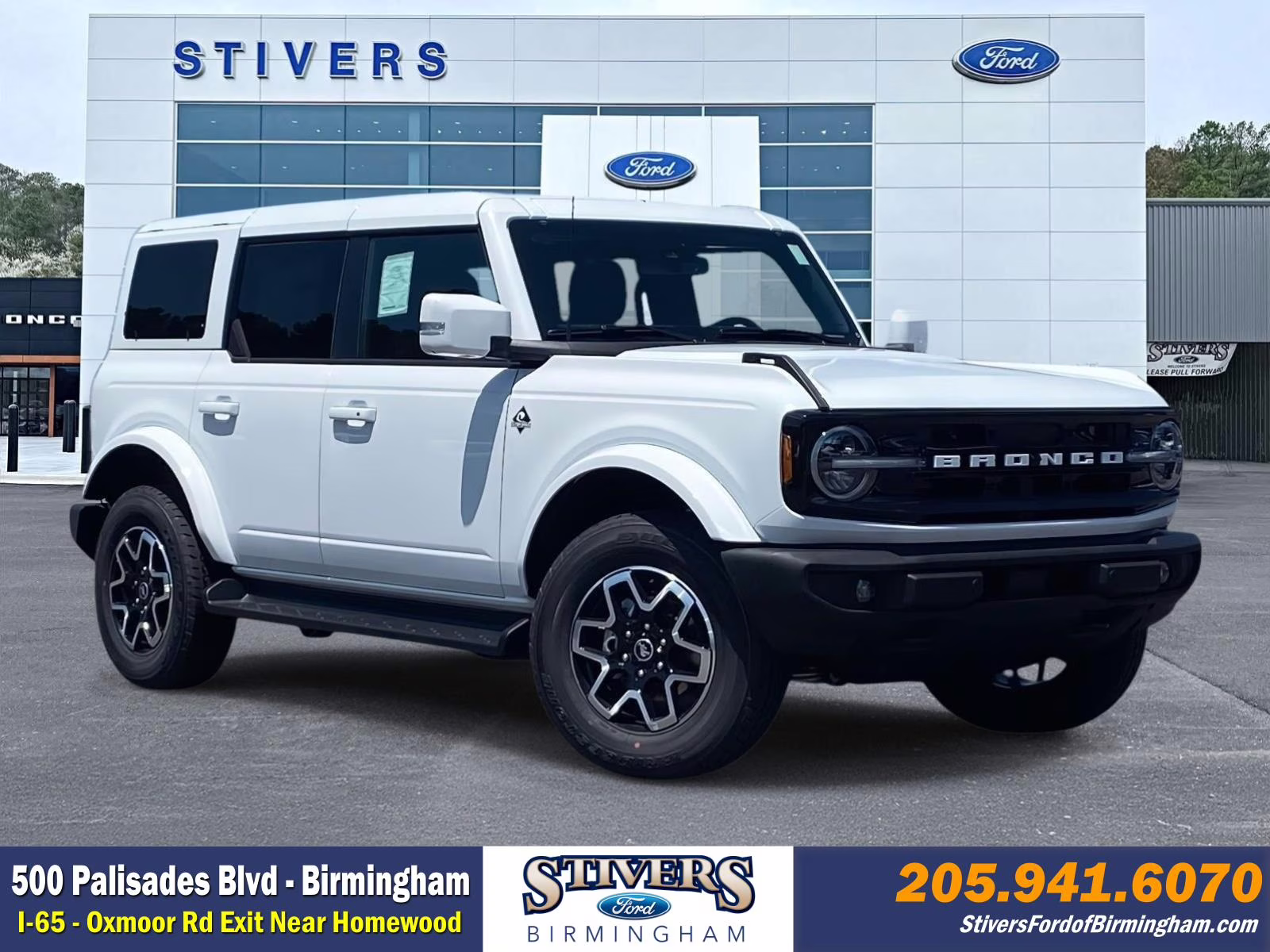 2026 Oxford White Ford Bronco Outer Banks 4X4 SUV