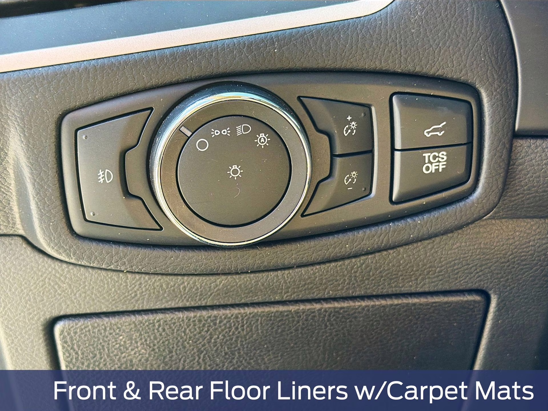 2022 Oxford White Ford Edge SEL AWD SUV