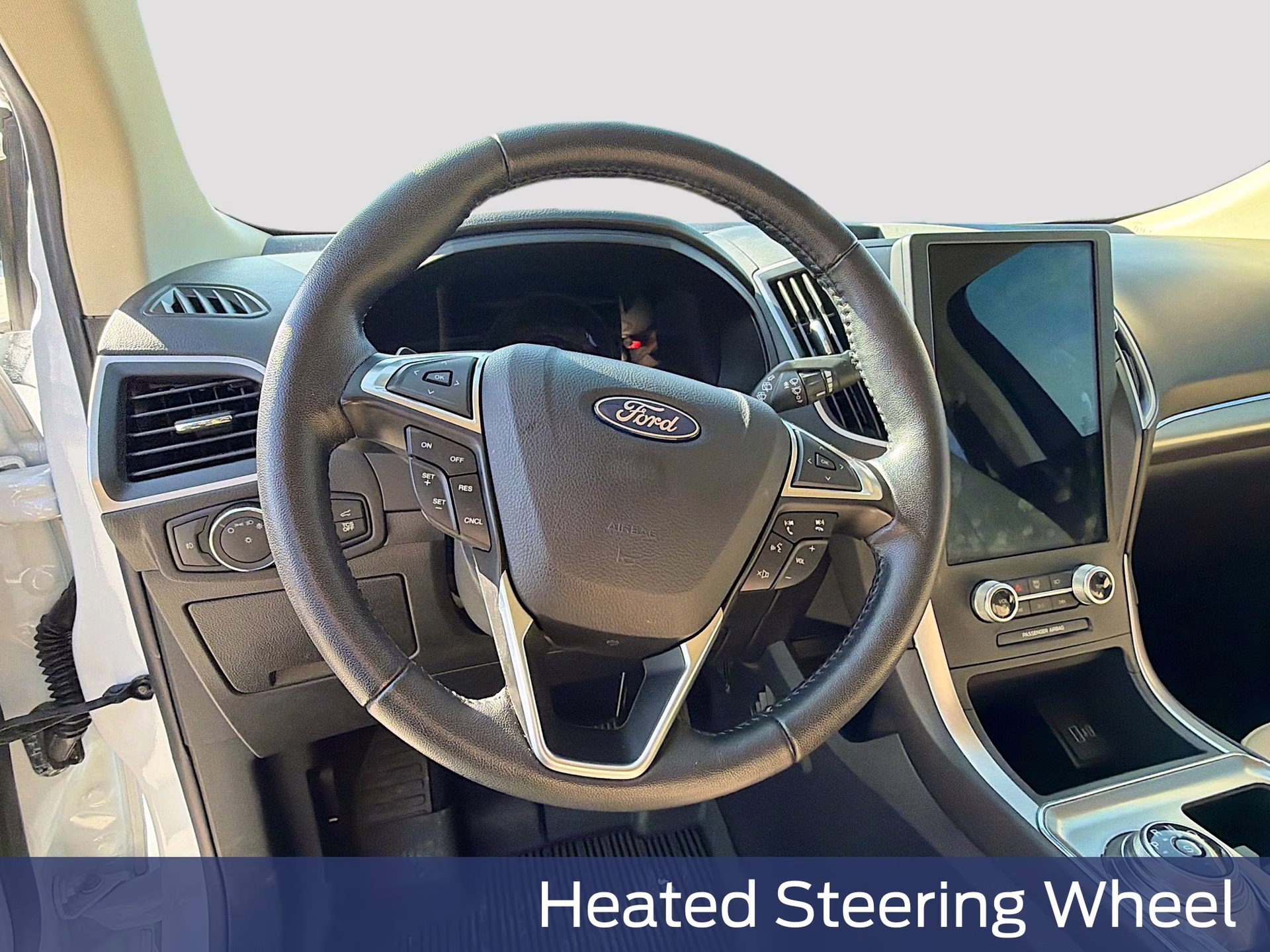 2022 Oxford White Ford Edge SEL AWD SUV