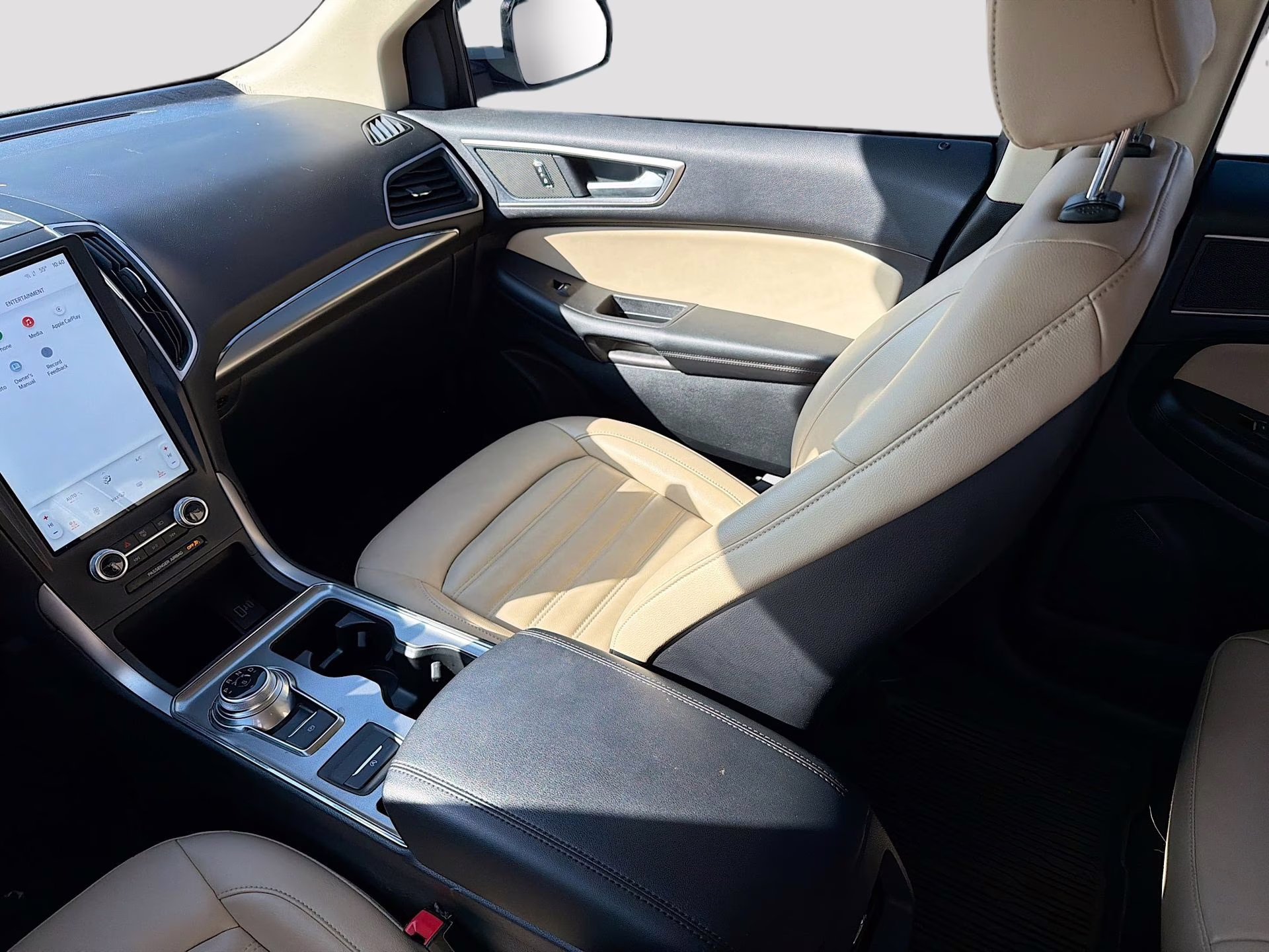 2022 Oxford White Ford Edge SEL AWD SUV