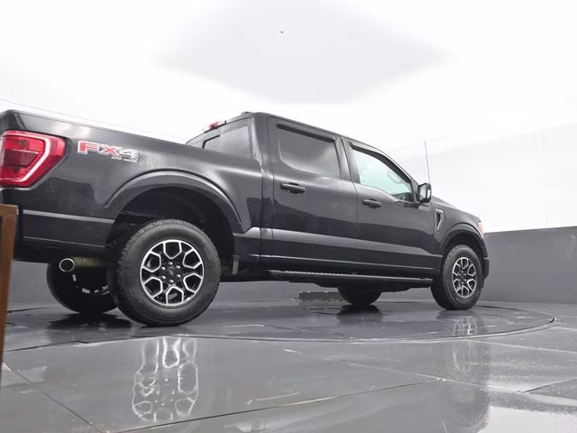 2022 Black Metallic Ford F-150 XLT 4X4 Truck
