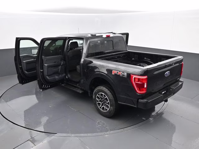 2022 Black Metallic Ford F-150 XLT 4X4 Truck