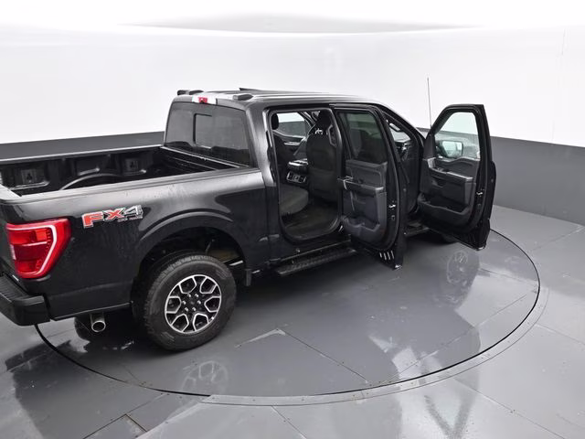 2022 Black Metallic Ford F-150 XLT 4X4 Truck
