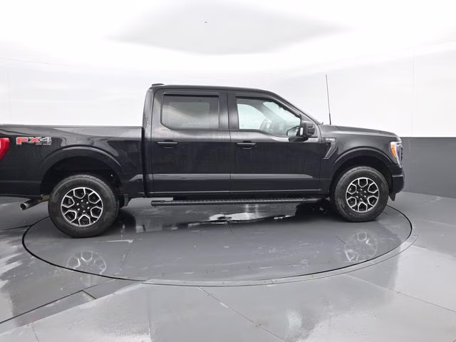 2022 Black Metallic Ford F-150 XLT 4X4 Truck