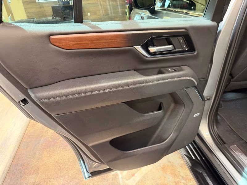 2025 Sterling Metallic GMC Yukon Denali Sport Utility 4D 4X4 SUV