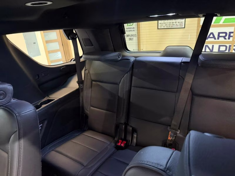 2025 Sterling Metallic GMC Yukon Denali Sport Utility 4D 4X4 SUV