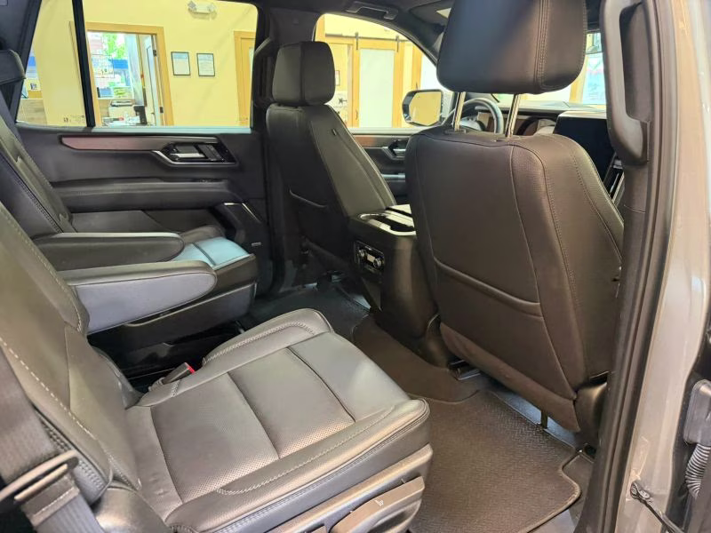 2025 Sterling Metallic GMC Yukon Denali Sport Utility 4D 4X4 SUV