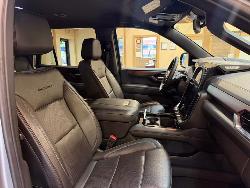 2025 Sterling Metallic GMC Yukon Denali Sport Utility 4D 4X4 SUV