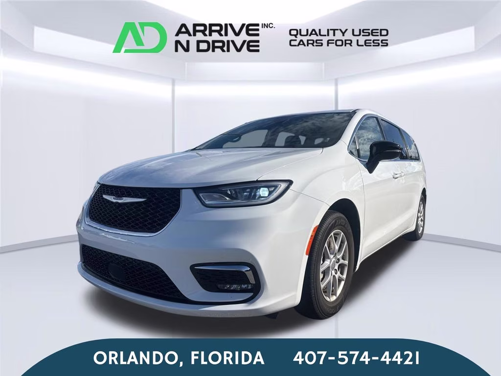 2024 Bright White Clearcoat Chrysler Pacifica Touring L FWD Van