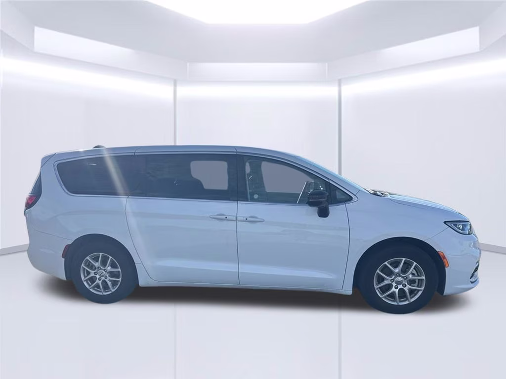 2024 Bright White Clearcoat Chrysler Pacifica Touring L FWD Van