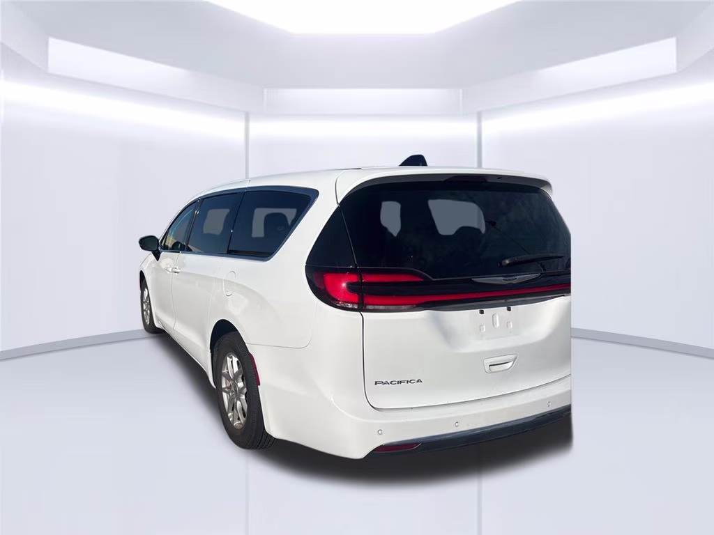 2024 Bright White Clearcoat Chrysler Pacifica Touring L FWD Van
