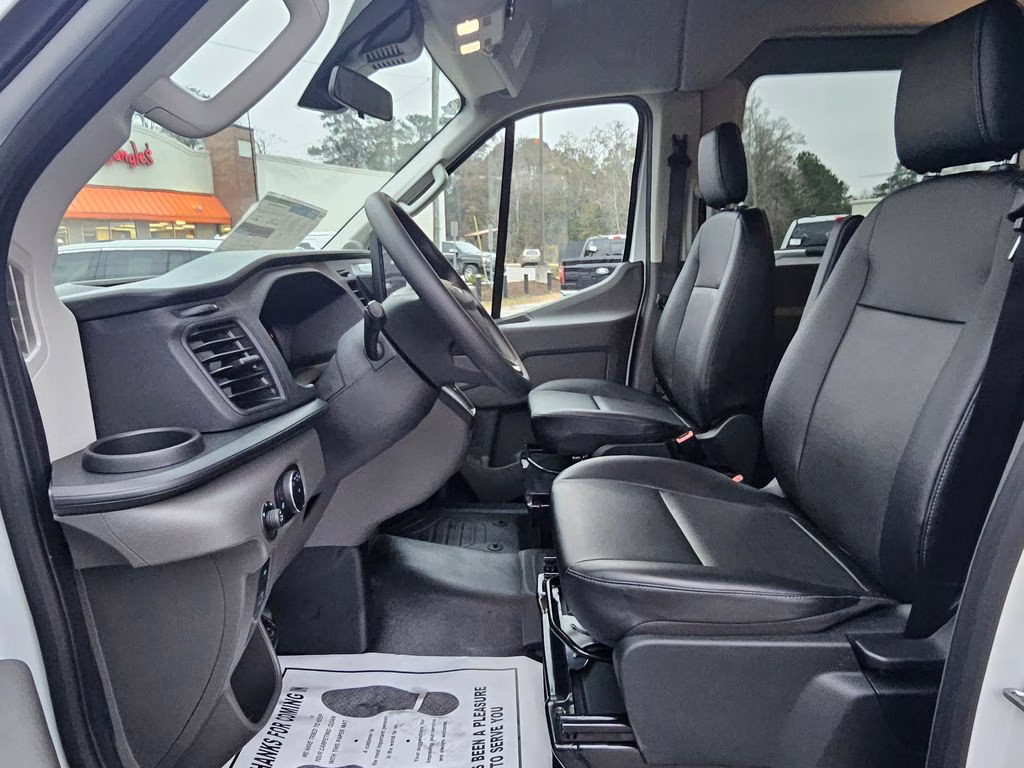 2026 Oxford White Ford Transit-350 XLT RWD Crossover