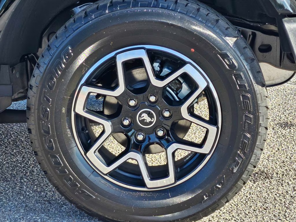 2026 Shadow Black Ford Bronco Outer Banks 4X4 SUV