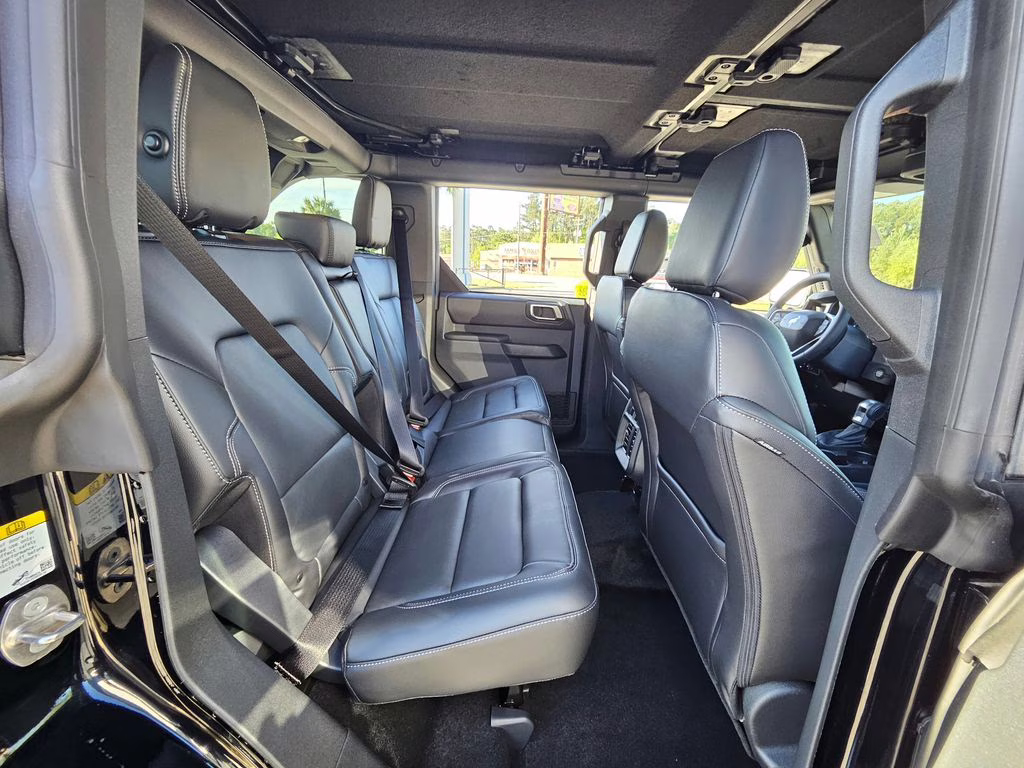 2026 Shadow Black Ford Bronco Outer Banks 4X4 SUV