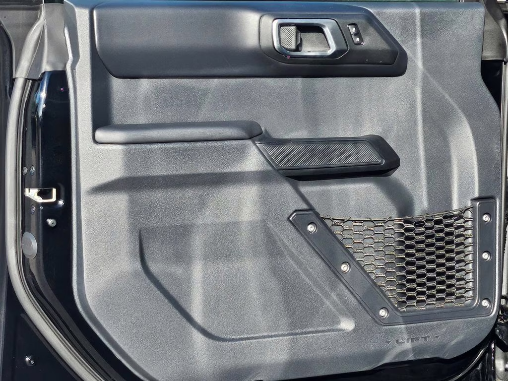 2026 Shadow Black Ford Bronco Outer Banks 4X4 SUV