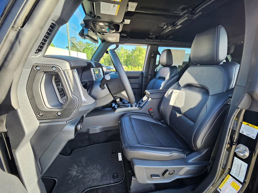 2026 Shadow Black Ford Bronco Outer Banks 4X4 SUV