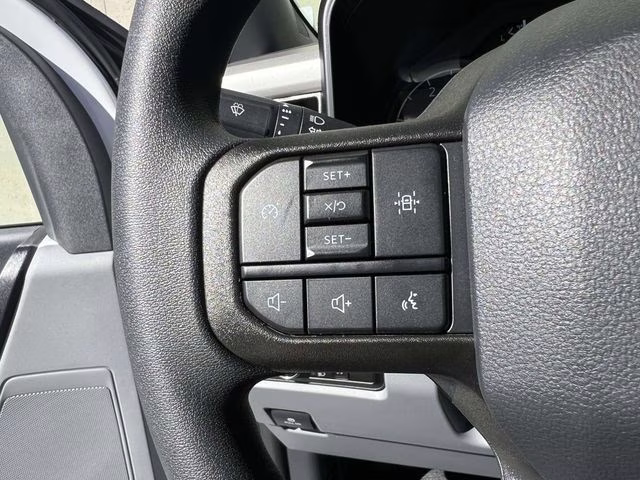 2026 Oxford White Ford Super Duty F-450 DRW XL 4X4 Chassis