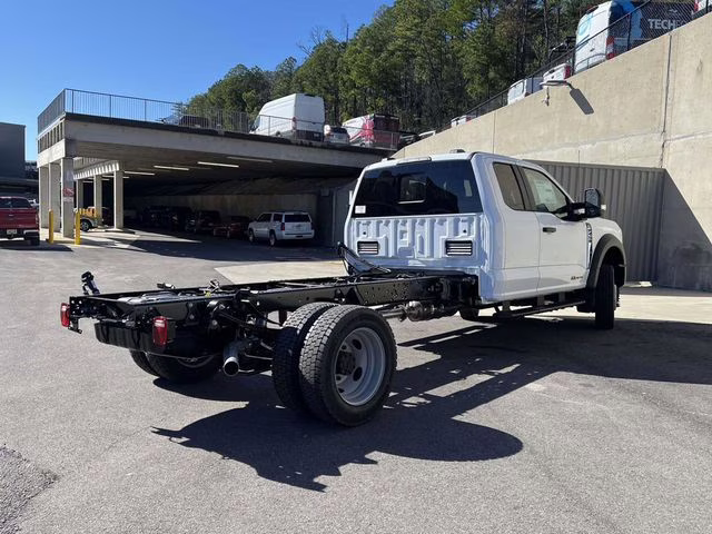 2026 Oxford White Ford Super Duty F-450 DRW XL 4X4 Chassis