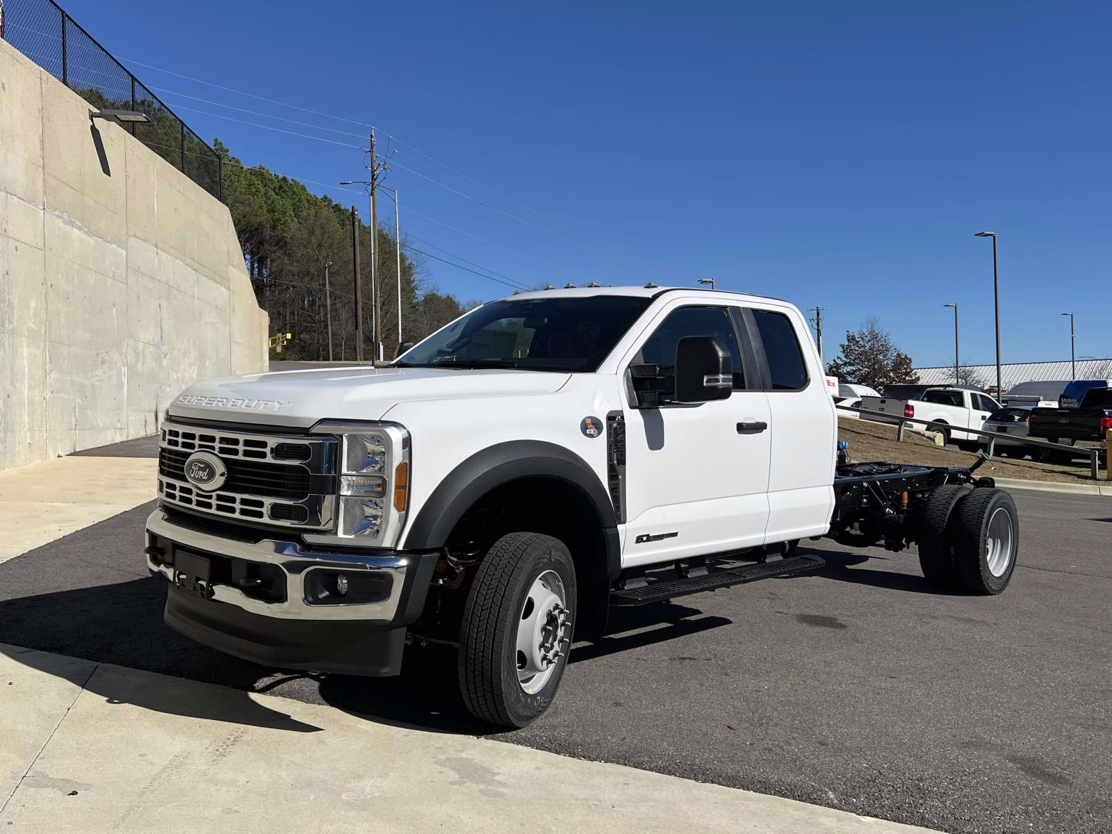 2026 Oxford White Ford Super Duty F-450 DRW XL 4X4 Chassis