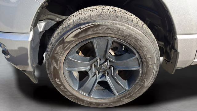 2021 Billet Silver Metallic Clearcoat Ram 1500 Big Horn/Lone Star 4X4 Truck