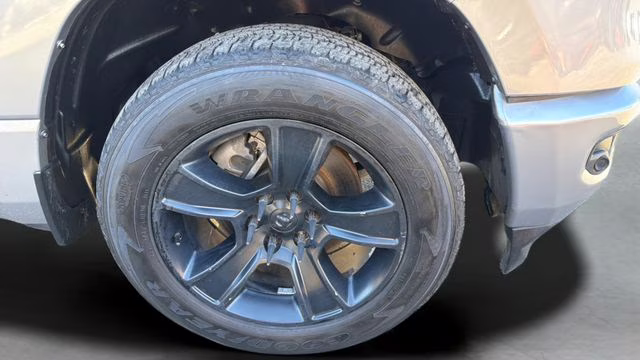 2021 Billet Silver Metallic Clearcoat Ram 1500 Big Horn/Lone Star 4X4 Truck