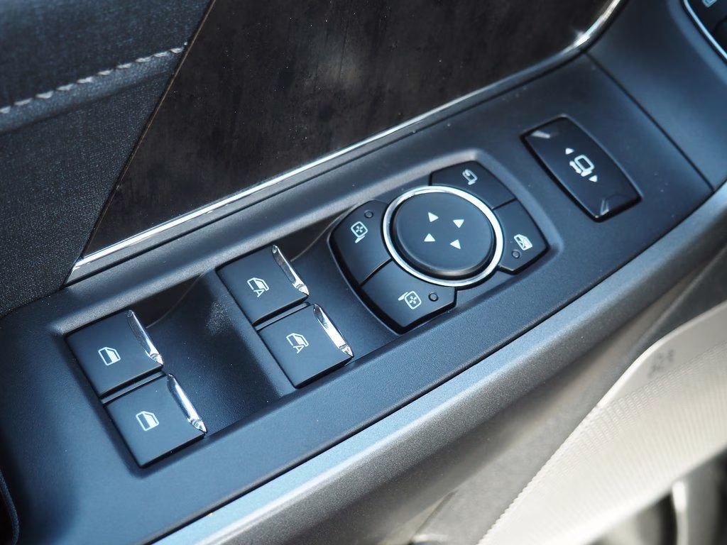 2026 Black Metallic Ford Super Duty F-350 SRW Lariat 4X4 Truck