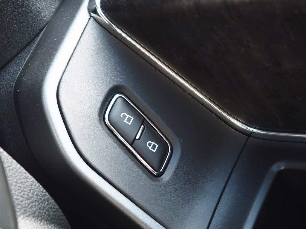 2026 Black Metallic Ford Super Duty F-350 SRW Lariat 4X4 Truck