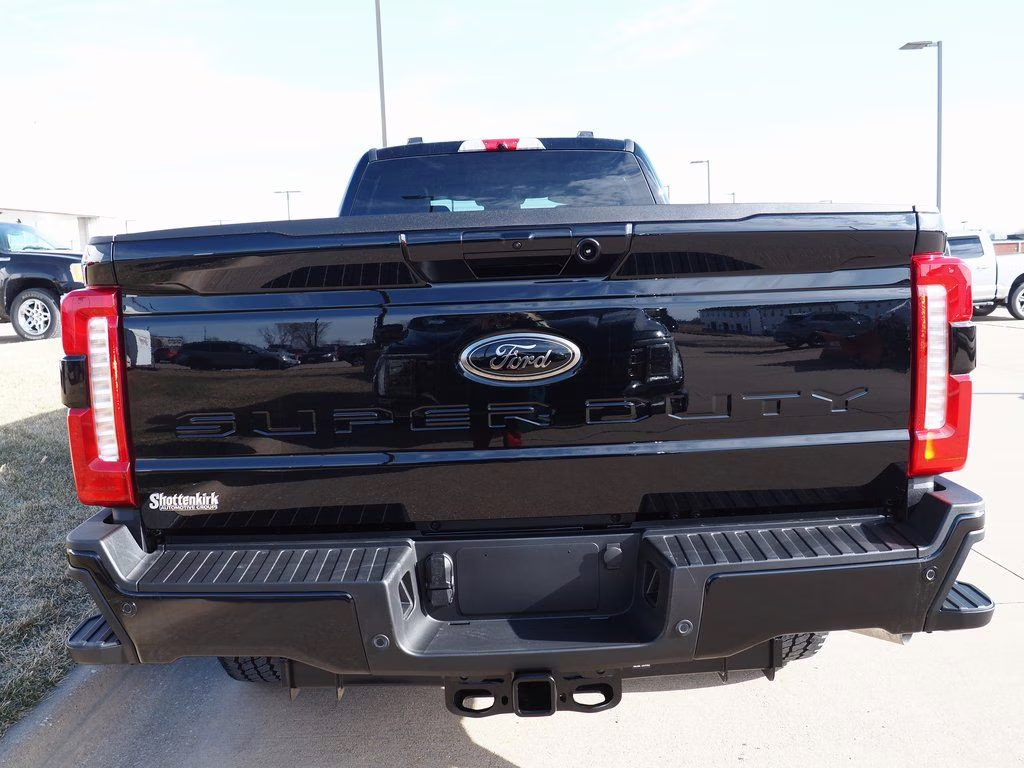 2026 Black Metallic Ford Super Duty F-350 SRW Lariat 4X4 Truck