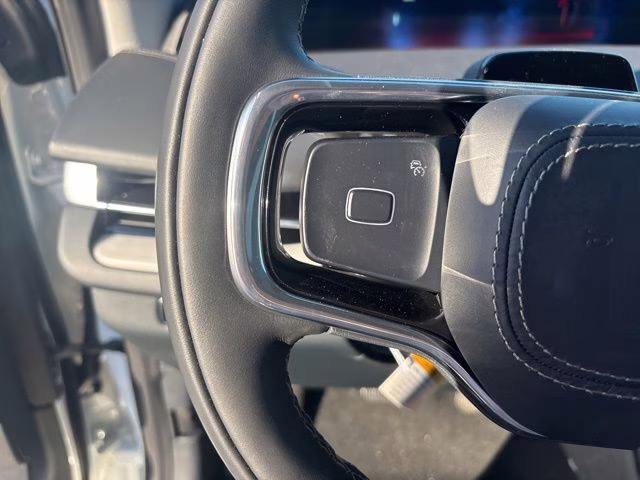 2026 Star White Metallic Tri-Coat Lincoln Navigator Reserve 4X4 SUV