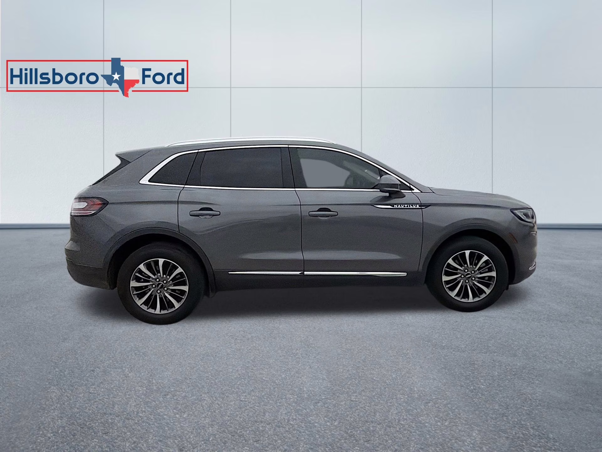 2023 Asher Gray Metallic Clearcoat Lincoln Nautilus Standard AWD SUV