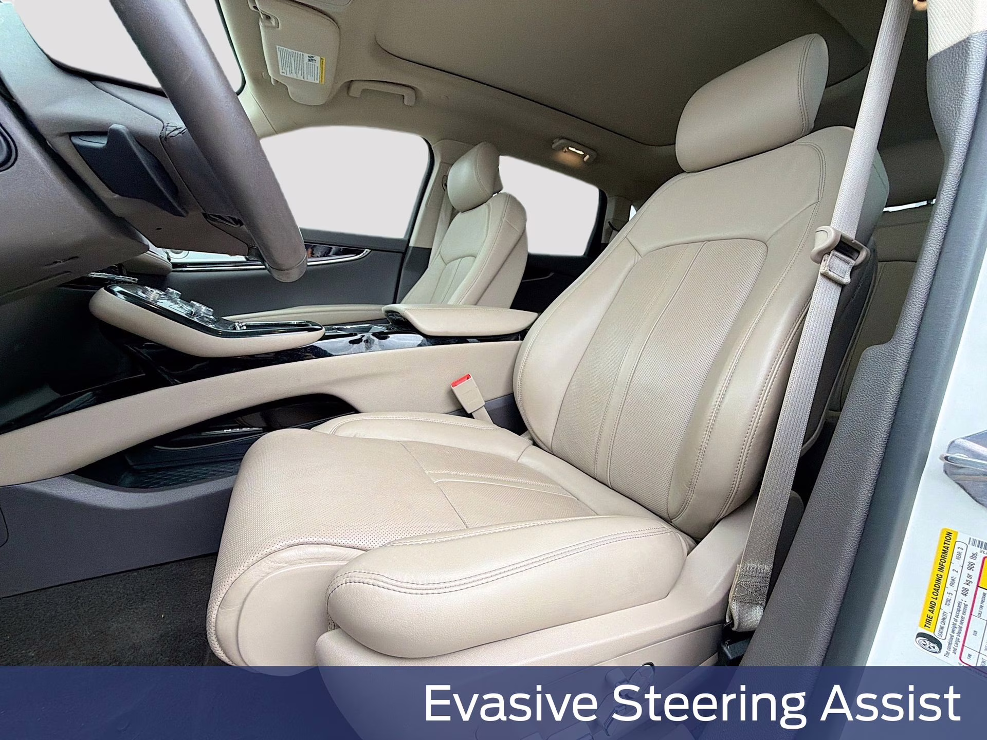 2023 Pristine White Metallic Tri-Coat Lincoln Nautilus Reserve AWD SUV