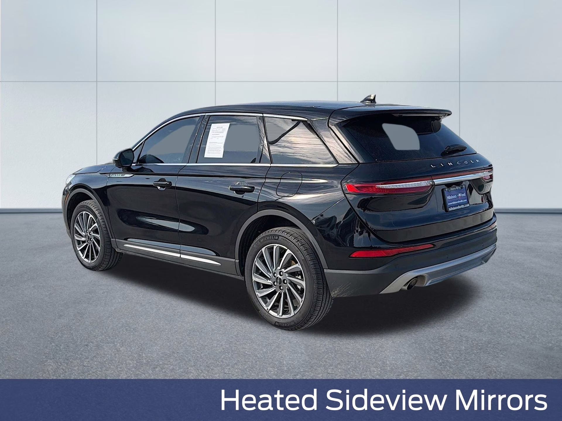 2025 Infinite Black Metallic Clearcoat Lincoln Corsair Reserve AWD SUV