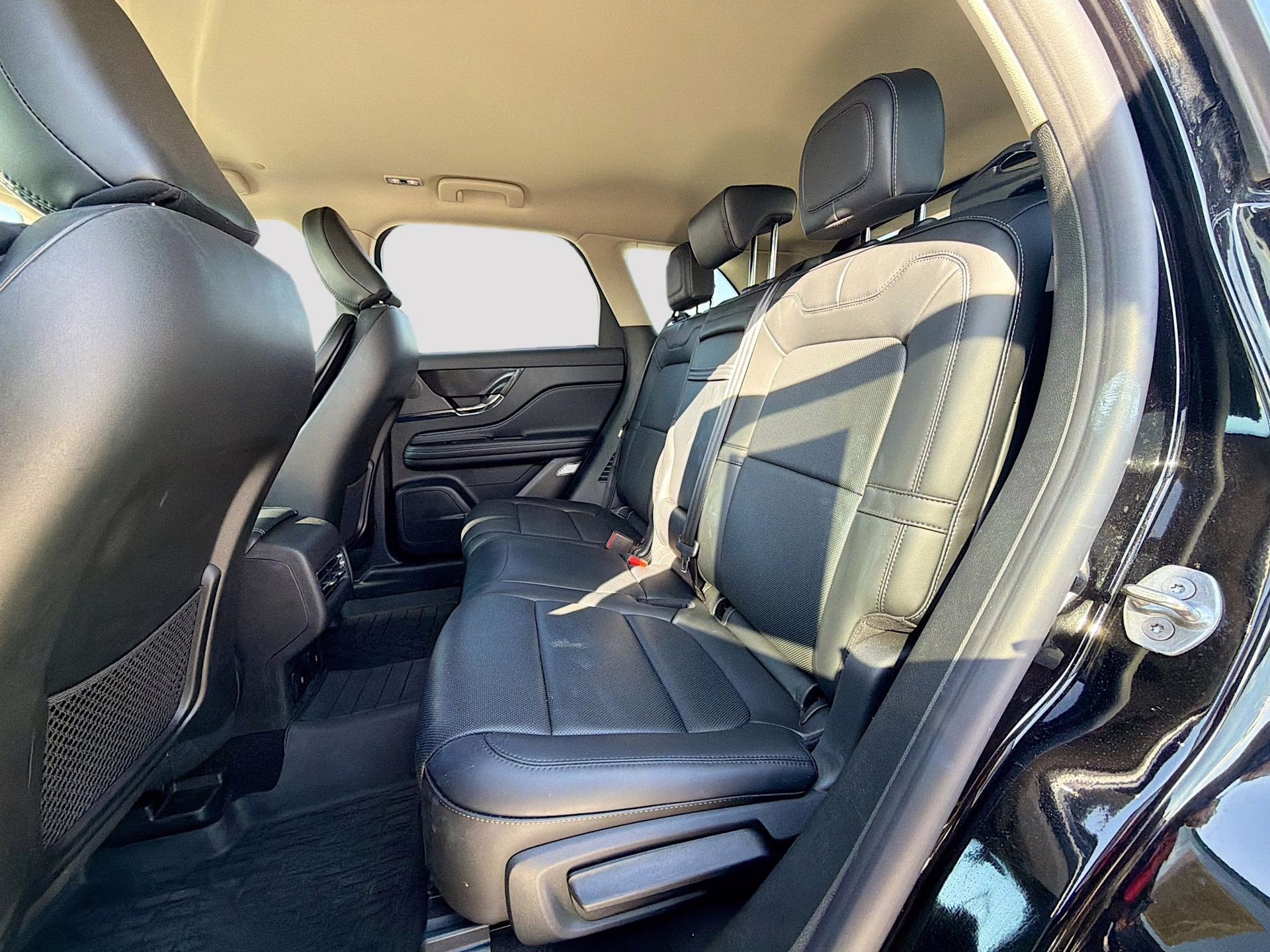 2025 Infinite Black Metallic Clearcoat Lincoln Corsair Reserve AWD SUV