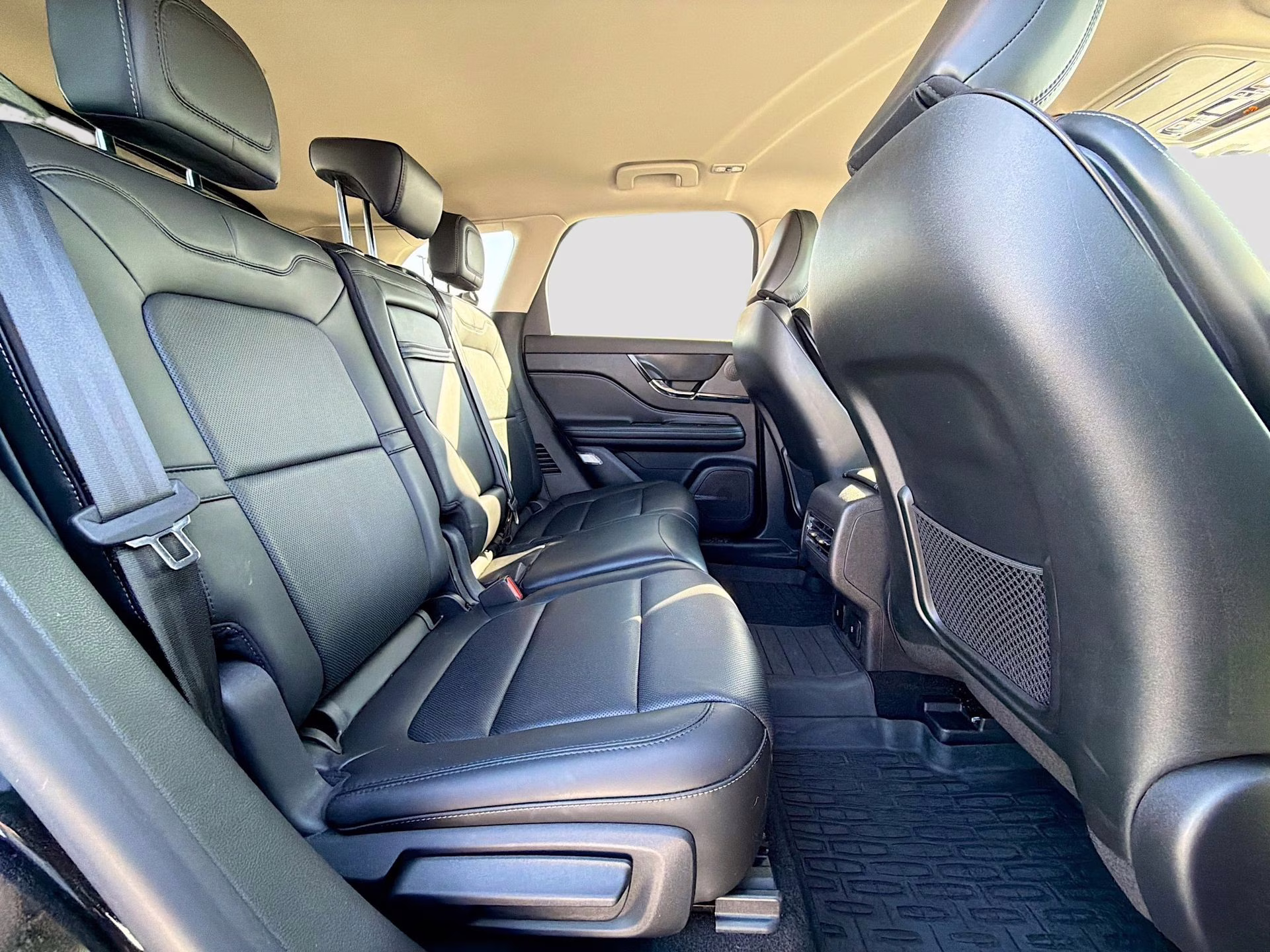 2025 Infinite Black Metallic Clearcoat Lincoln Corsair Reserve AWD SUV