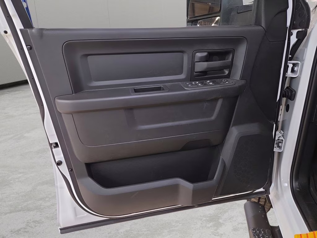 2026 Bright White Clearcoat Ram 3500 Tradesman 4X4 Truck