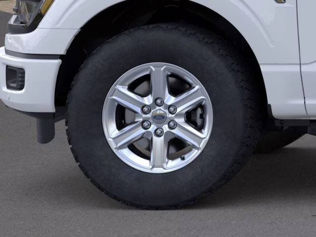 2026 Oxford White Ford F-150 XLT 4X4 Truck