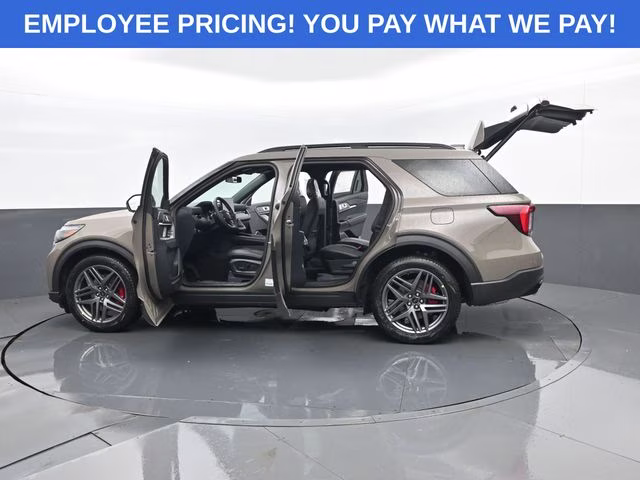 2026 Gray Ford Explorer ST 4X4 SUV