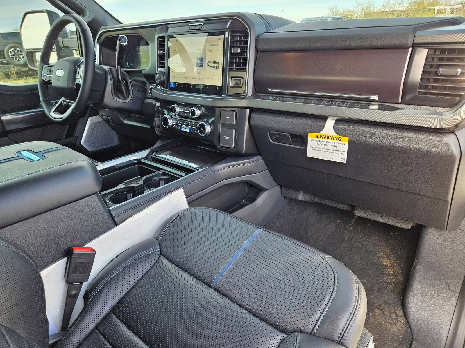 2026 White Metallic Ford Super Duty F-250 SRW Platinum 4X4 Truck