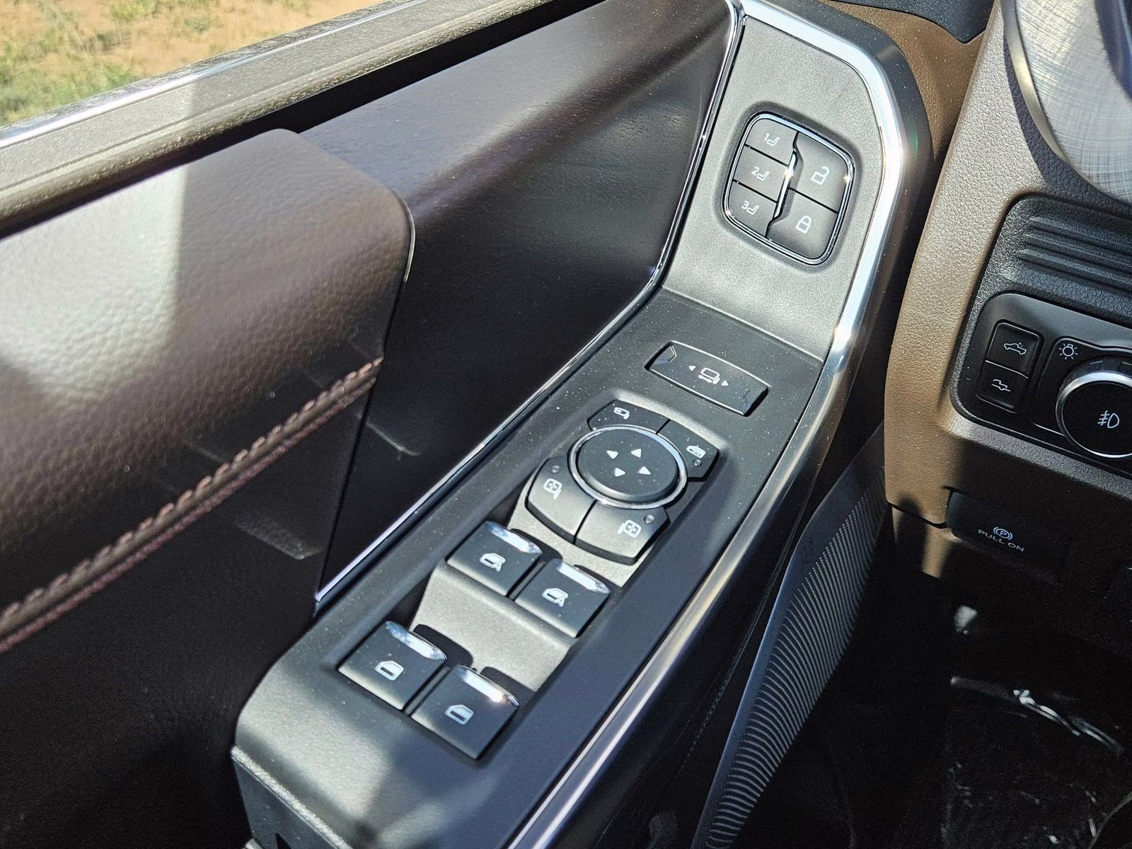 2026 Black Metallic Ford Super Duty F-350 SRW King Ranch 4X4 Truck