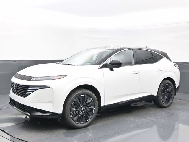 2026 Everest White Pearl/Black Nissan Murano Platinum AWD SUV