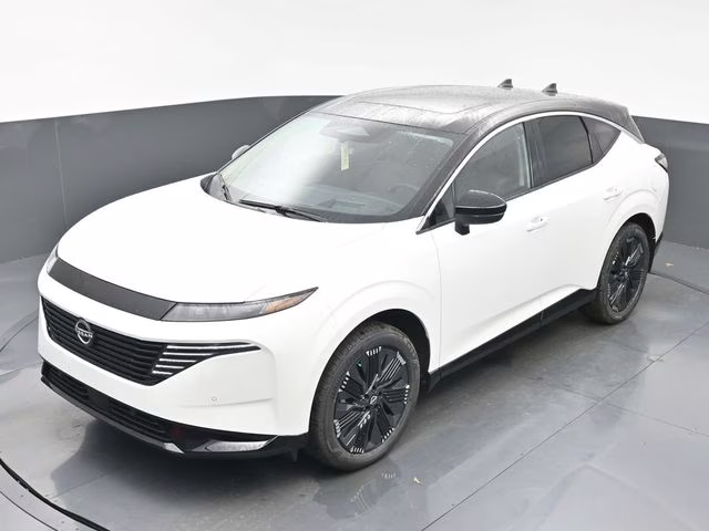 2026 Everest White Pearl/Black Nissan Murano Platinum AWD SUV