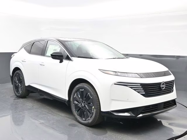 2026 Everest White Pearl/Black Nissan Murano Platinum AWD SUV