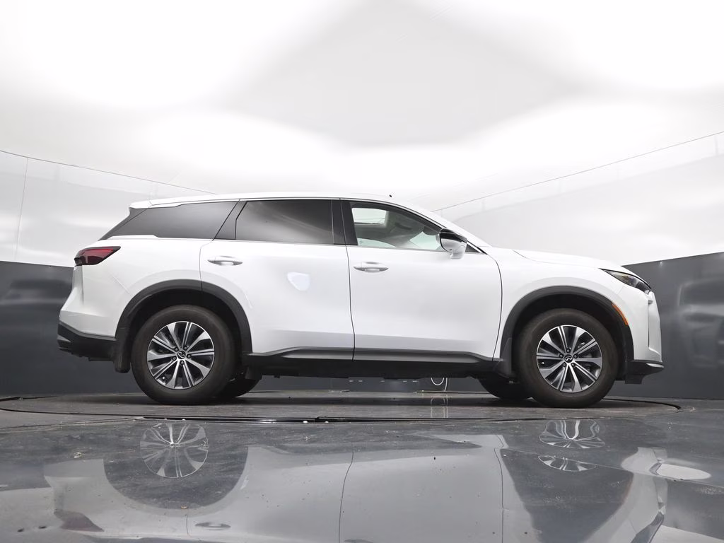 2026 White INFINITI QX60 PURE FWD SUV